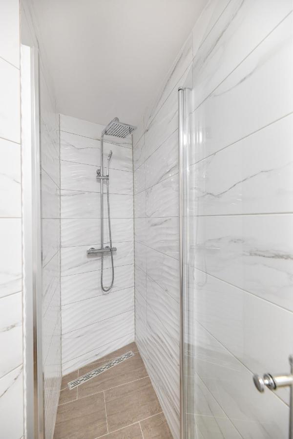 Holiday Home Skevini Dvori Stari Grad Kültér fotó